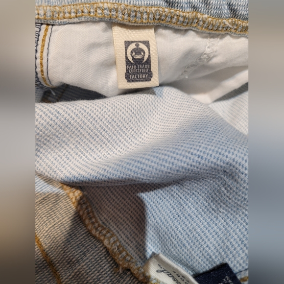 Light Blue Wash Paperbag Waist Wide Leg Jeans - Picture 2 of 11